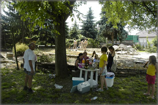 �nk�ntes cser�ppakol� brig�d